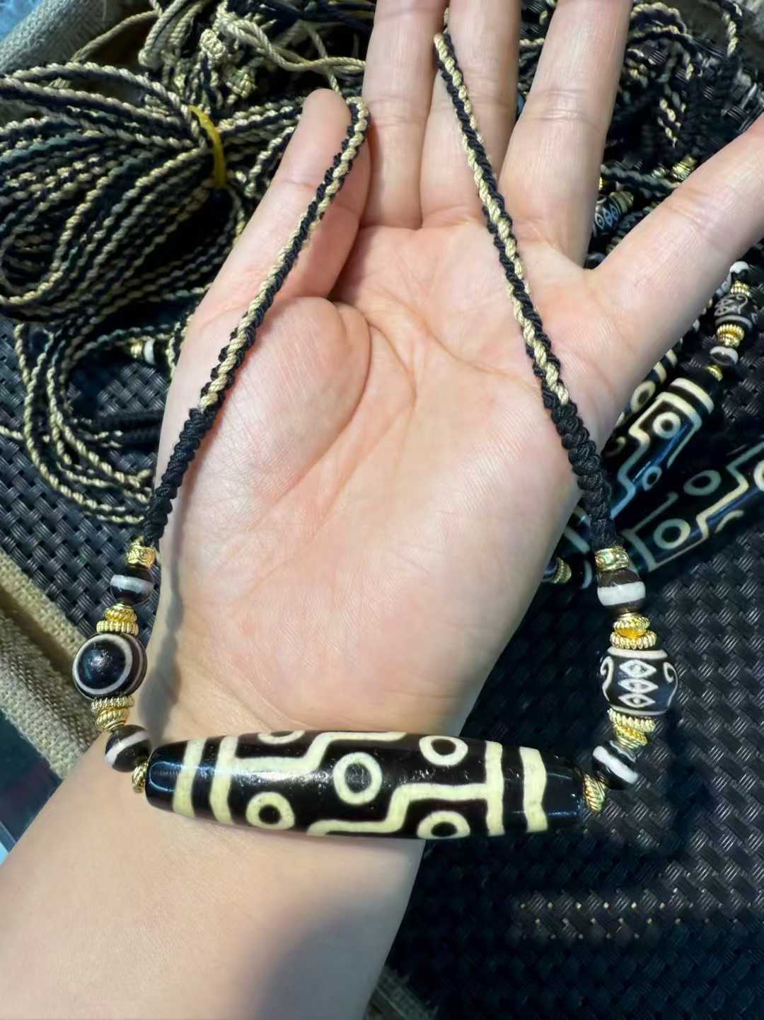 10 pçs/lote 9 olhos com dragão - Ethnic Fashion Designer avaliação e preço