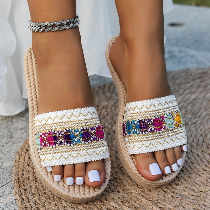 Chinelos Femininos para Uso Ex - Ethnic Fashion Designer avaliação e preço